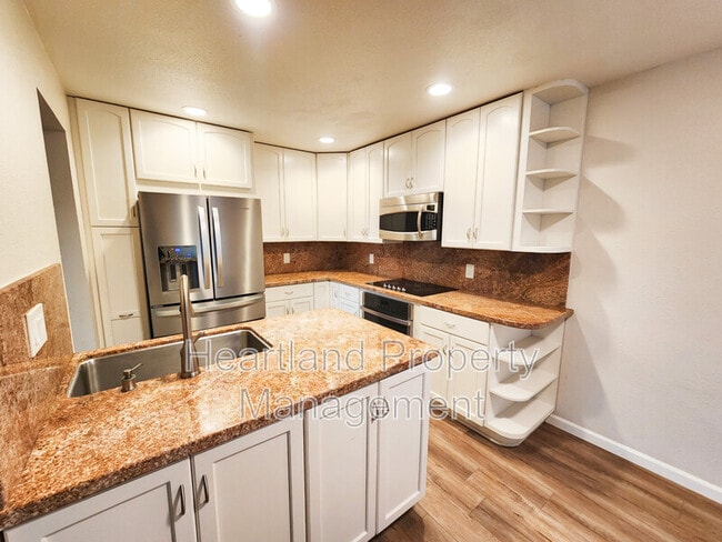 Photo - 906 S Rancho Santa Fe Rd Unidad #D