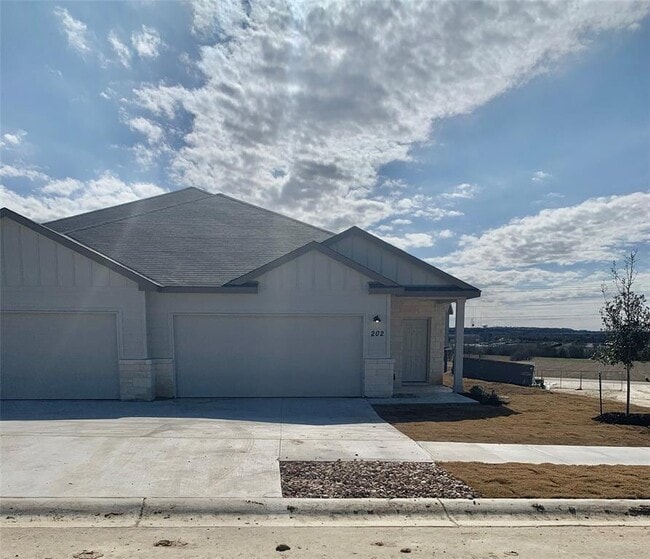 Building Photo - 202 Dodge Rd