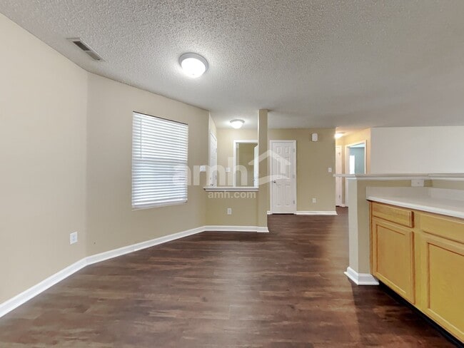 Photo - 5833 Cabot Dr