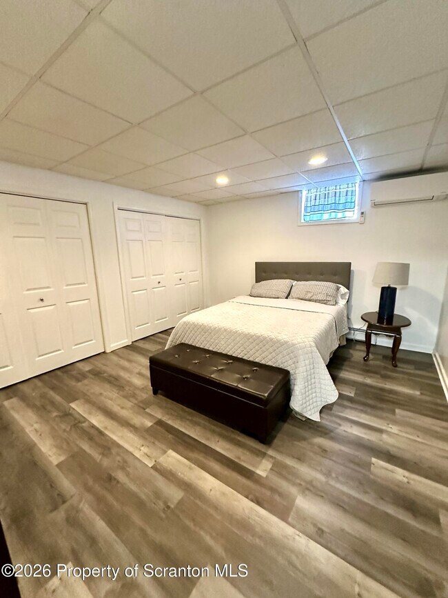 Photo - 436 Ziegler St