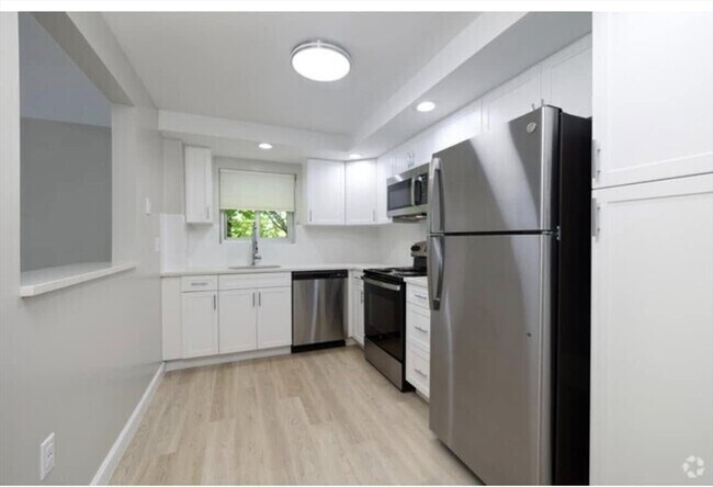Photo - 7 Stonehill Dr Unit 5E