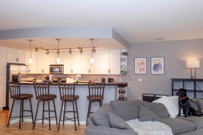 Photo - 535 S 10th St Townhome