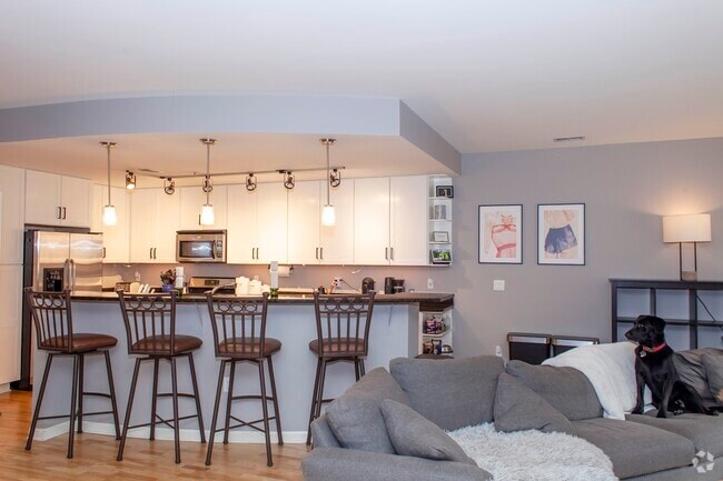 Building Photo - 535 S 10th St Rental
