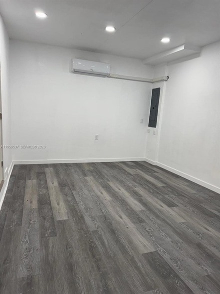 Photo - 613 NE 5th St