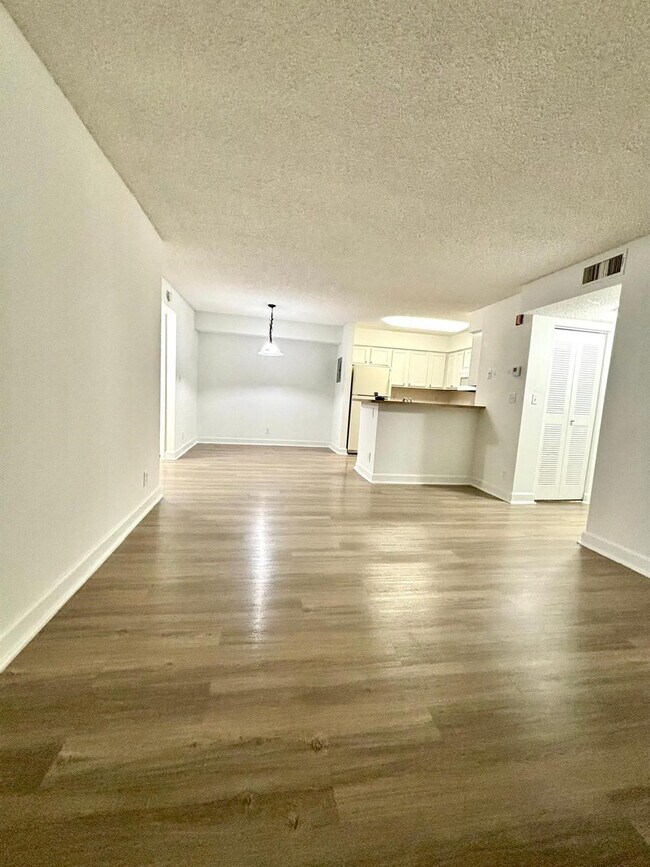 Photo - 7630 Westwood Dr Unit 321
