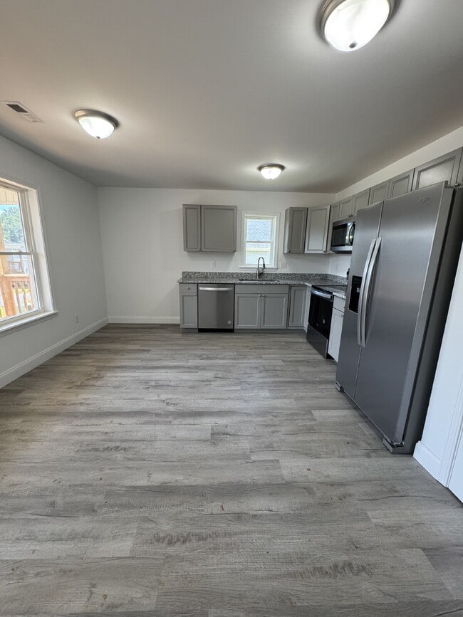 Photo - "Charming 3-Bedroom Retreat in Mars Hill: ...