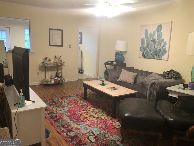 Photo - 188 Williams St