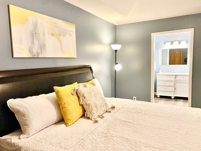 Photo - 1241 Cobblestone Ln