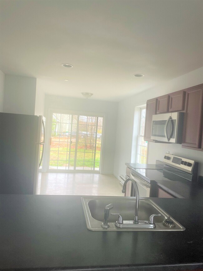 Photo - 40 Trinity Cir