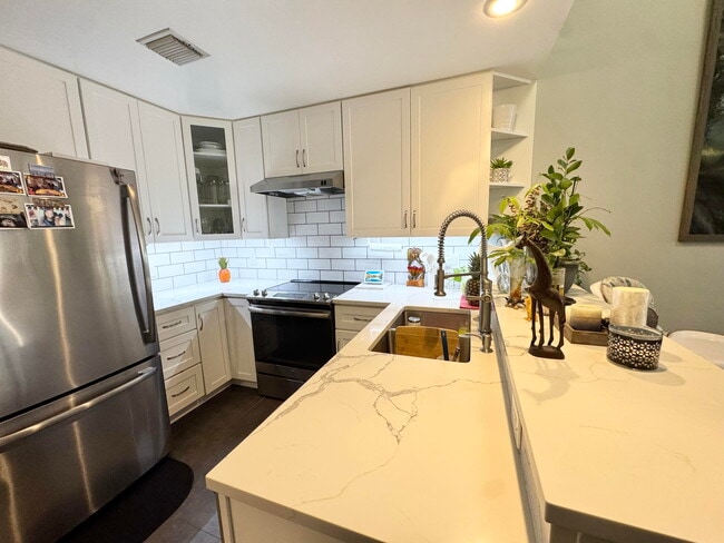 Photo - 7174 Sportsman Dr