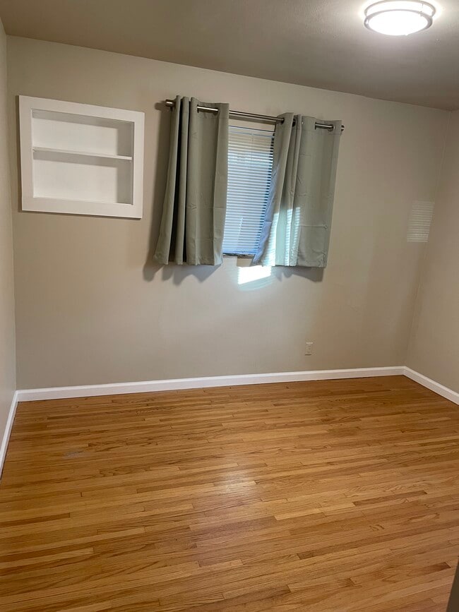 Photo - 1231 Elm Dr Unit 1S