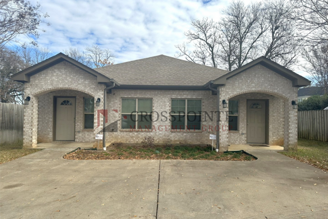 Lease Takeover Opportunity Available! 2 Be... - Lease Takeover Opportunity Available! 2 Be... House