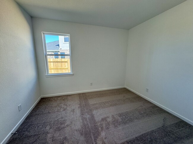 Photo - 9743 Lucky knot Ln