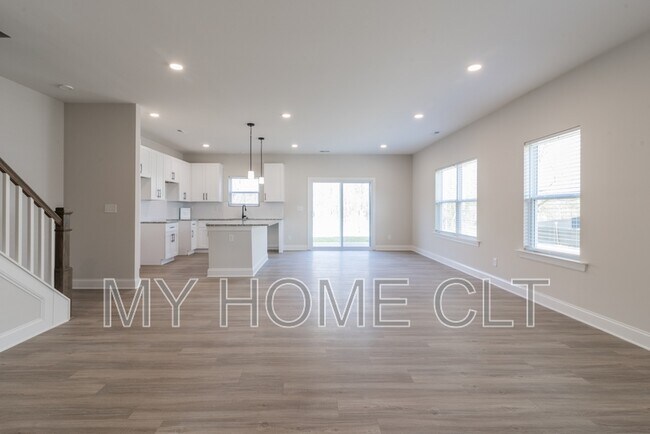 Photo - 3636 Trull St