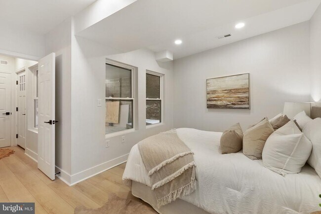 Photo - 1601 Portugal St