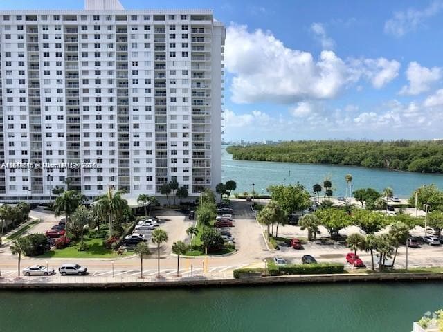 Building Photo - 400 Kings Point Dr Unit 820 Rental