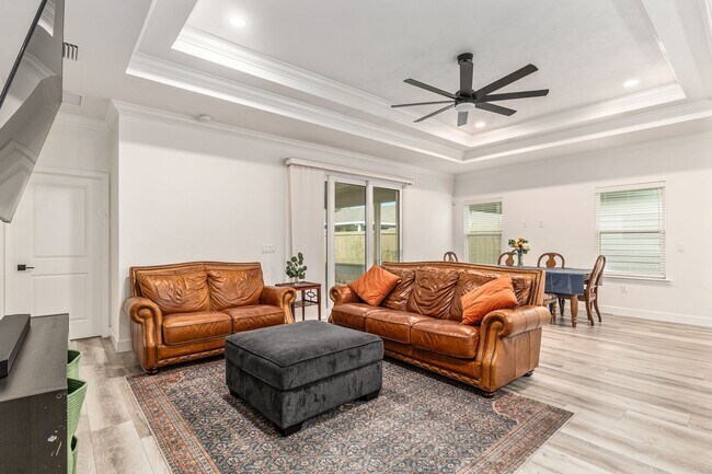 Photo - 4 BED 2 BATH in GRAND OAKS