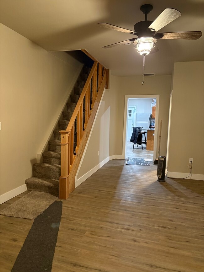 Photo - 709 DeKalb St