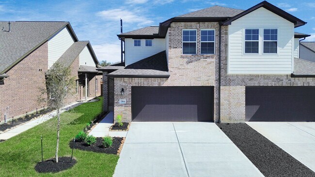 21019 Bay Vlg Dr