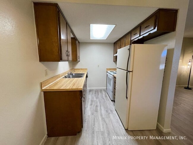 500 4th Ave Unit 09