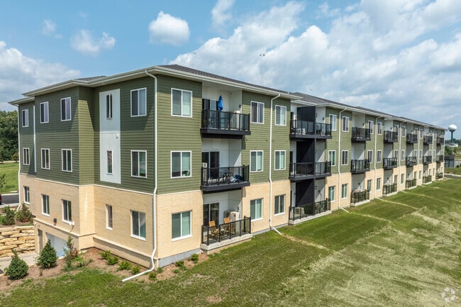 The Residences Apartments at Bear Tree | DeForest, WI