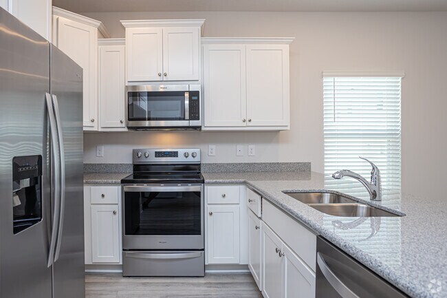 3BR, 2.5BA - 1,553SF
