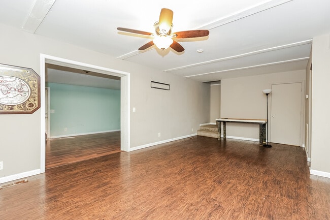 Photo - 749 Huntington Pkwy