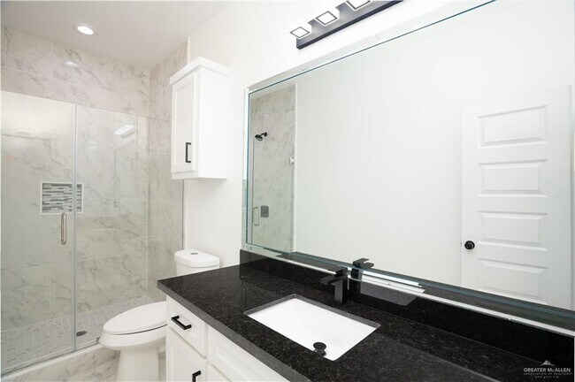 Photo - 11 S Xanthia St Unidad 3