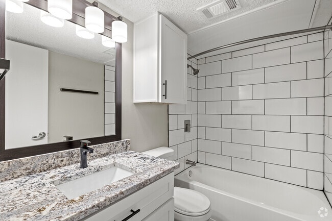 2BR, 2.5BA - 921SF - First Bathroom - The Arts Apts At South Austin