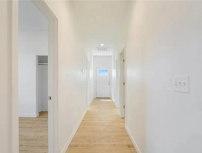 Photo - 4 Bedroom Home w/ Spacious Yard!