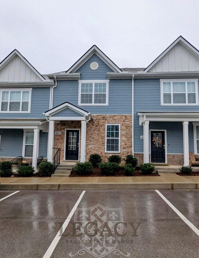 Photo - 1005 Marcy Lndg