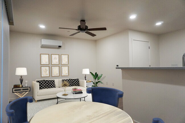 Photo - Bella Vista Apartments Unit 18