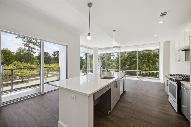 Photo - 2000 Hughes Landing Blvd Unit 339