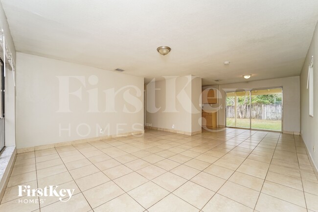 Photo - 1941 SW 38th Ave