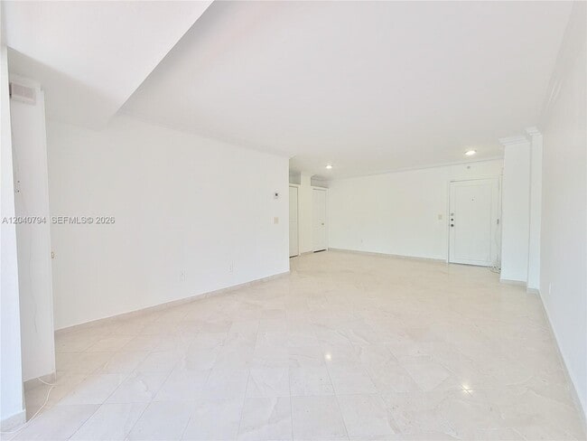 Photo - 77 Crandon Blvd Unit 2B