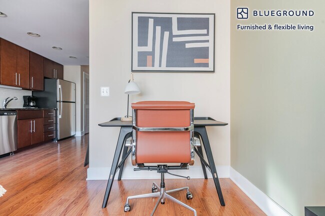 Photo - 415 L St NW Unidad SI FL11-ID1186