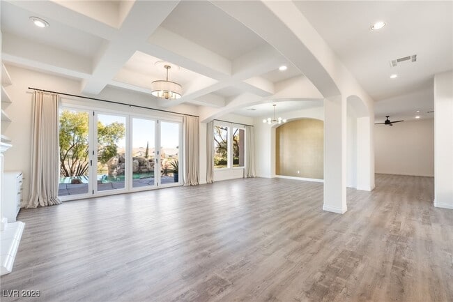 Photo - 904 Pont Chartrain Dr