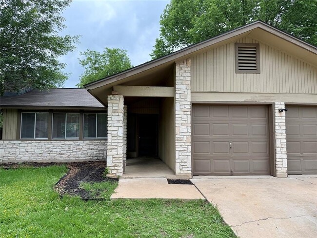 Photo - 610 Chisholm Valley Dr