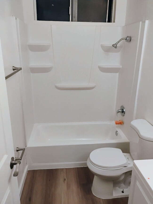 Photo - 5436-4 Imperial Ave Unit 3