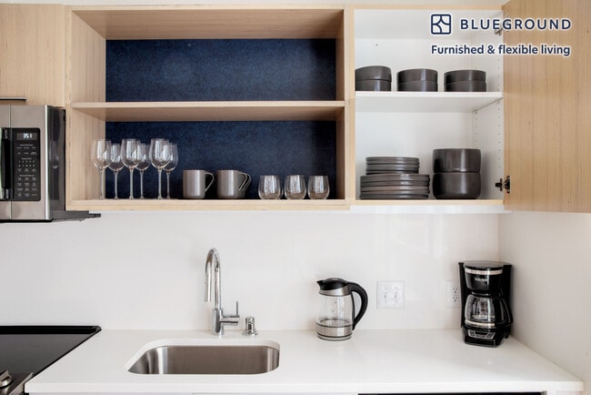 Photo - 1819 Nagle Pl Unidad FL3-ID604