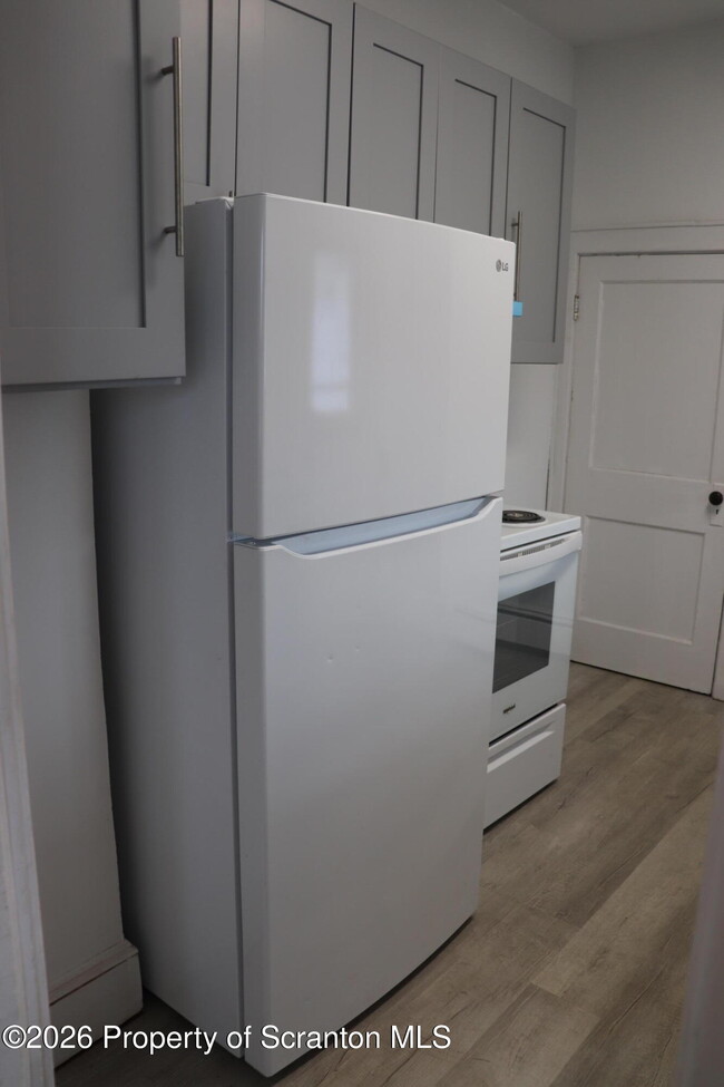 Photo - 712 W Lackawanna Ave