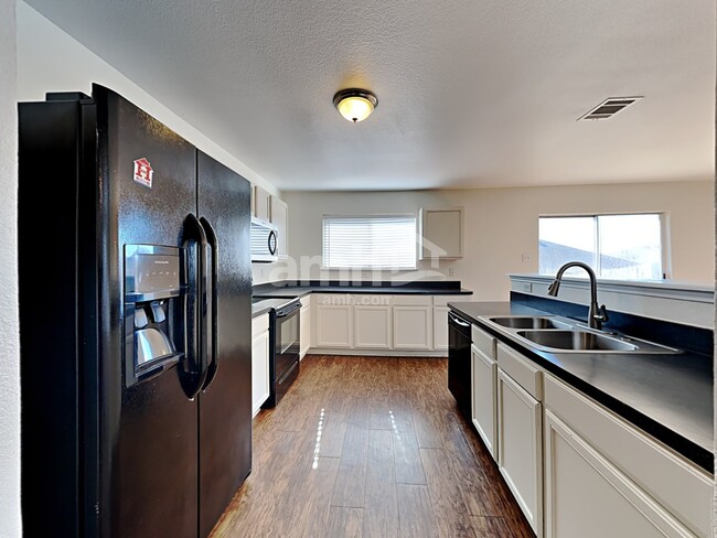 Photo - 2040 Bliss Rd