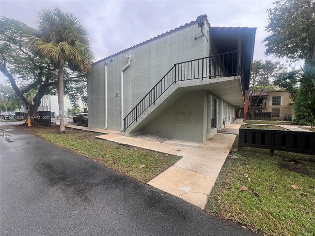 Photo - 10820 N Kendall Dr Unit S4