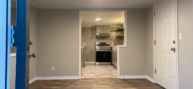 Photo - 684 Line Rd