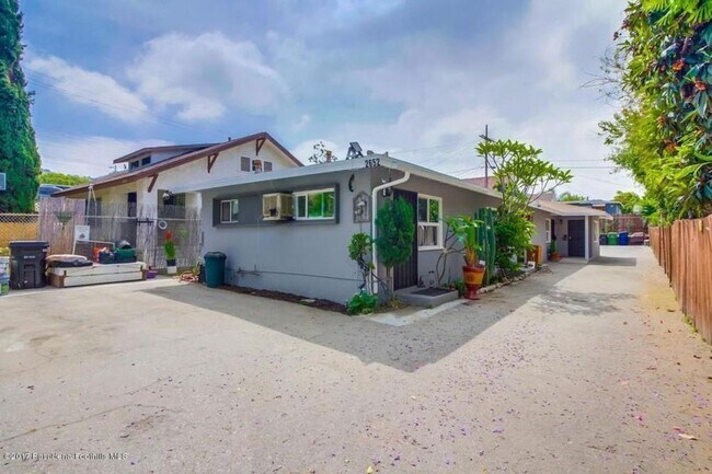 Photo - 2652 Granada Ave