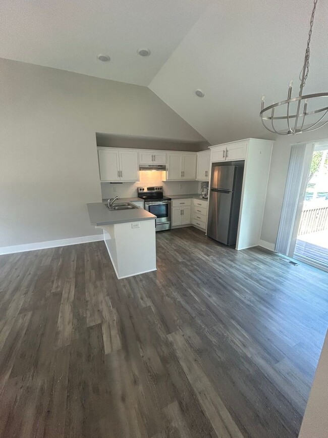 Photo - Coming November 2025! Spacious 4 Bed / 2 B...