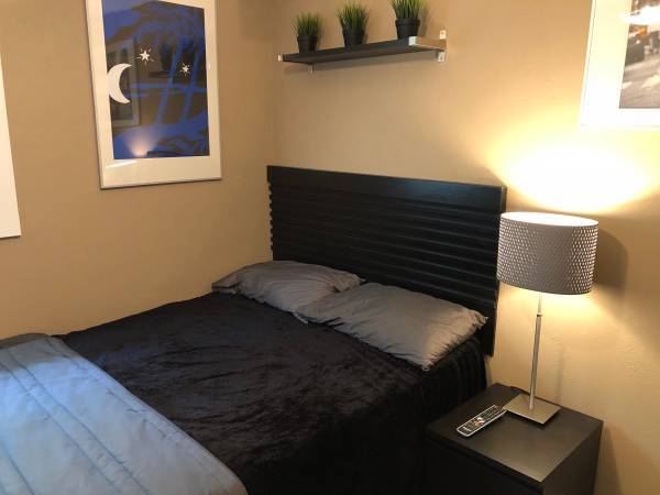 Building Photo - 345 Chardon Rd