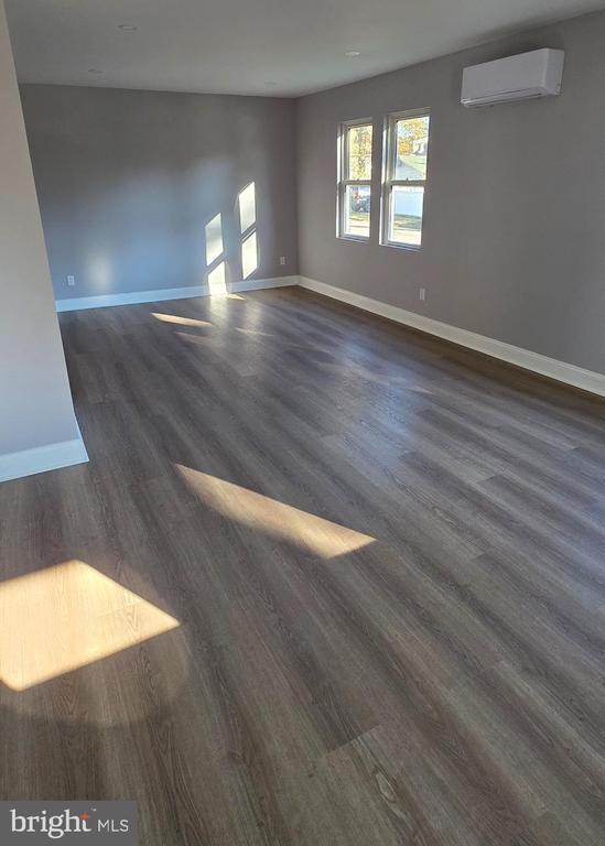 Photo - 1301 Newton Ave