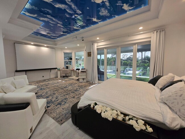 377 Squire Dr