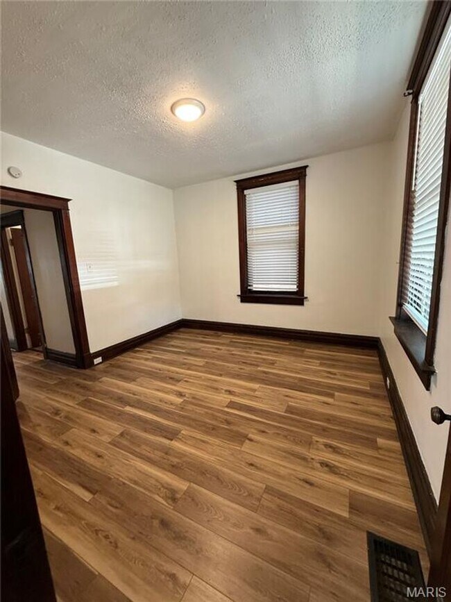 Photo - 5428 Nottingham Ave